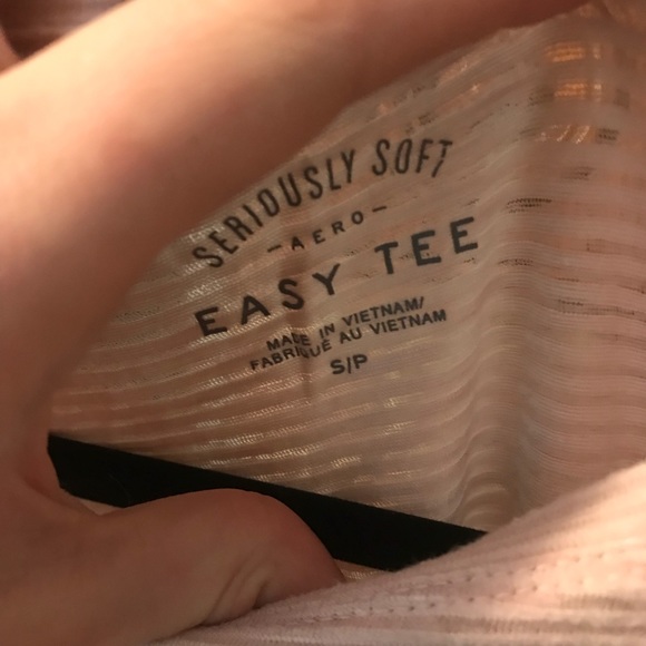 THREE Aeropostale Crop Tops - Picture 7 of 7